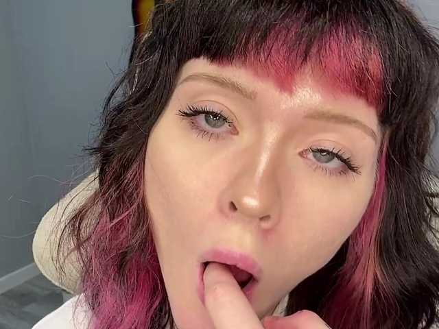 ShadowBarbie live cam on BongaCams