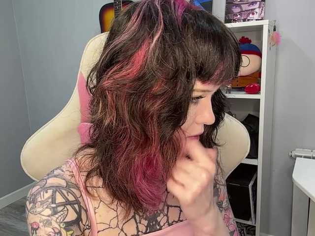 ShadowBarbie live cam on BongaCams