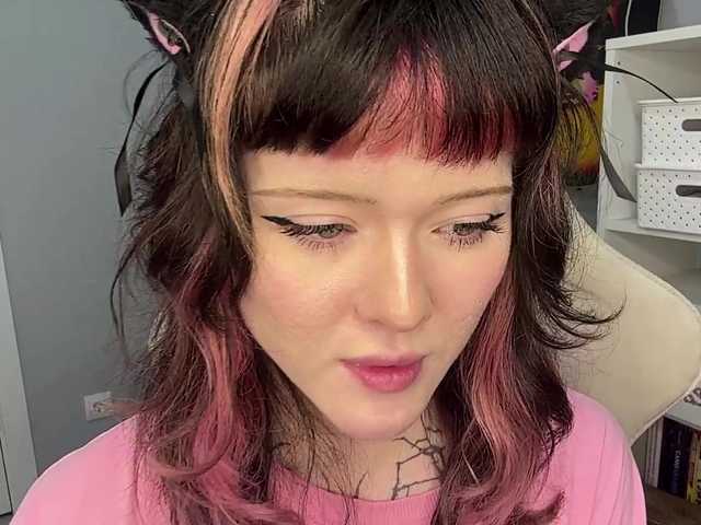 ShadowBarbie live cam on BongaCams
