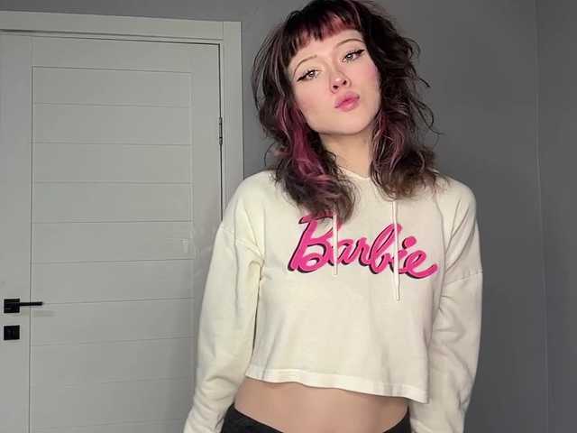 ShadowBarbie live cam on BongaCams