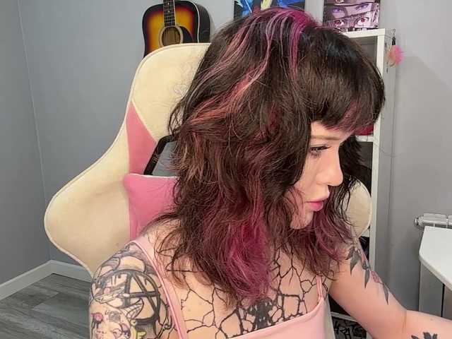 ShadowBarbie live cam on BongaCams
