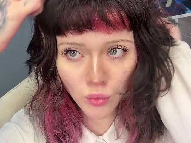 ShadowBarbie live cam on BongaCams