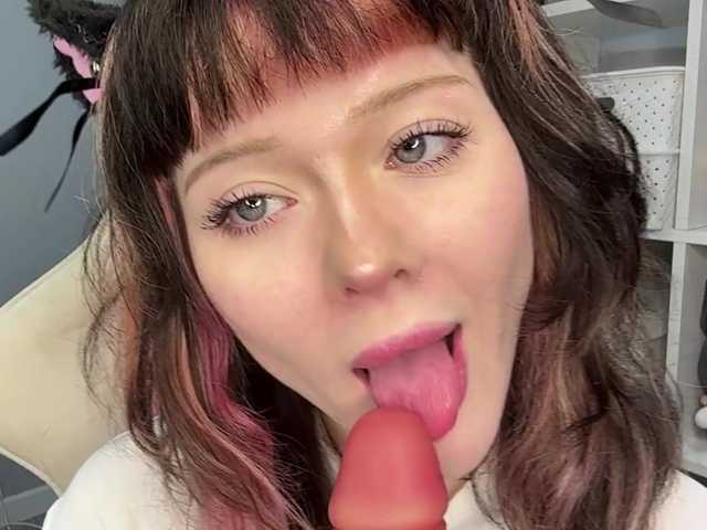 ShadowBarbie live cam on BongaCams