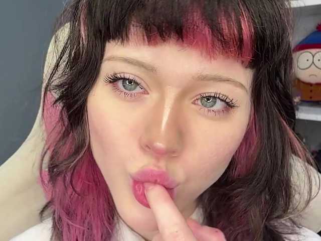 ShadowBarbie live cam on BongaCams