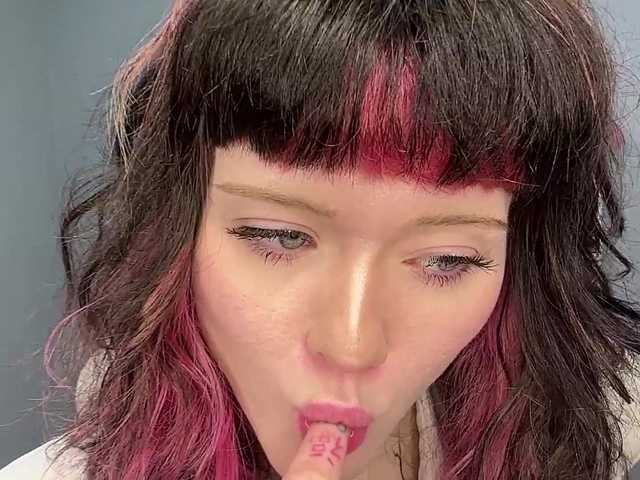 ShadowBarbie live cam on BongaCams