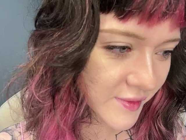 ShadowBarbie live cam on BongaCams