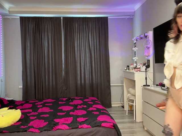 ShadowBarbie live cam on BongaCams
