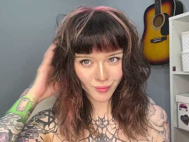 ShadowBarbie live cam on BongaCams