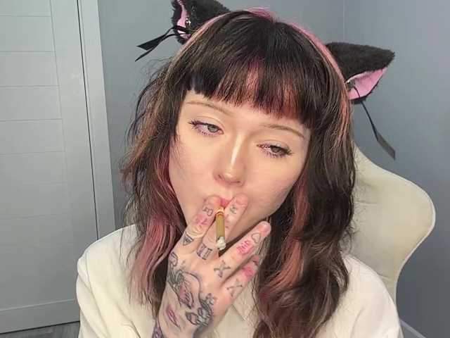 ShadowBarbie live cam on BongaCams
