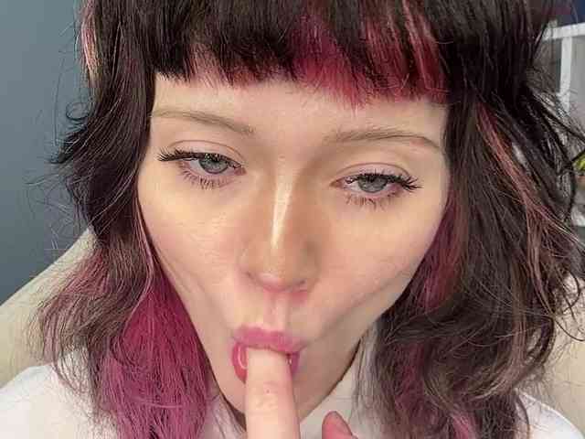 ShadowBarbie webcam