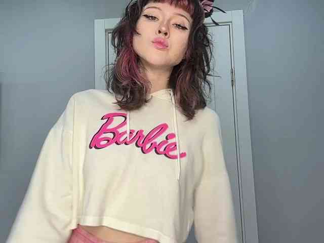 ShadowBarbie webcam