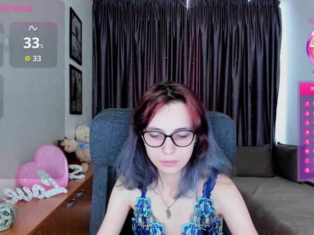 MiniLussiya live cam preview