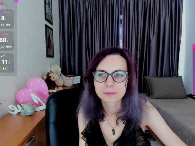 MiniLussiya, en vivo ahora en BongaCams