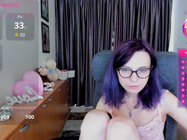 MiniLussiya live cam preview
