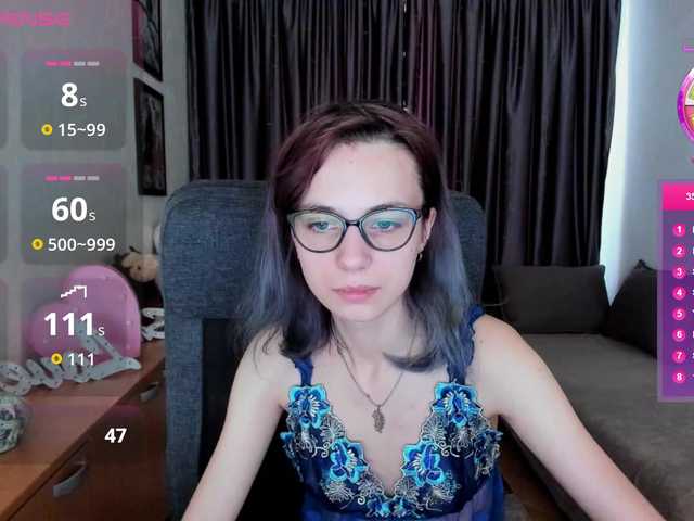 MiniLussiya live cam preview