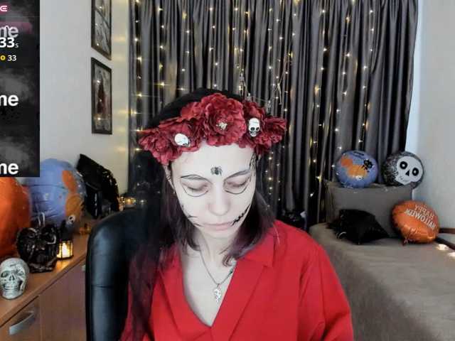 MiniLussiya live cam on BongaCams
