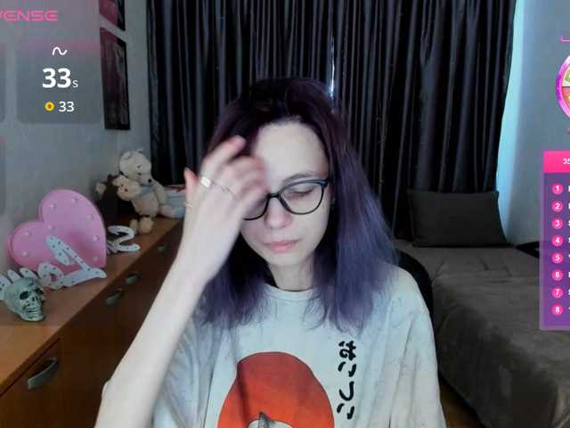 MiniLussiya live cam on BongaCams