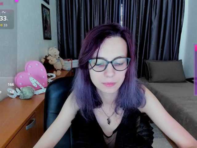 MiniLussiya, en vivo ahora en BongaCams