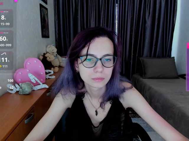 MiniLussiya, en vivo ahora en BongaCams