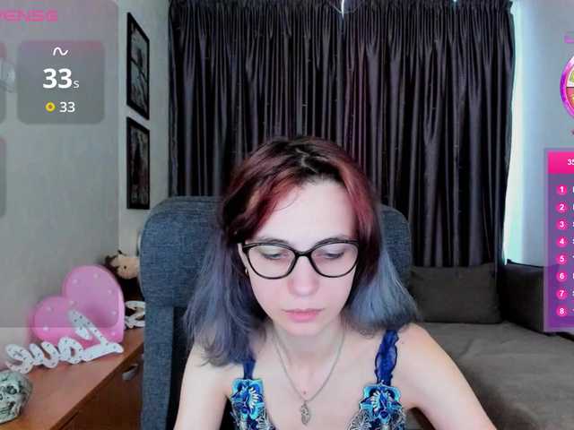 MiniLussiya live cam on BongaCams