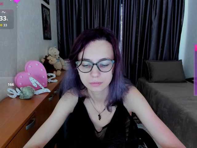 MiniLussiya, en vivo ahora en BongaCams