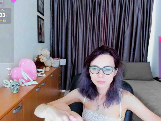 MiniLussiya live cam preview