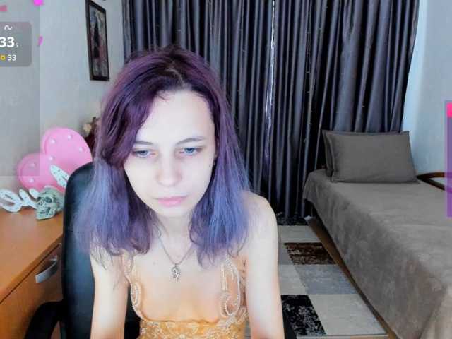 MiniLussiya live cam preview