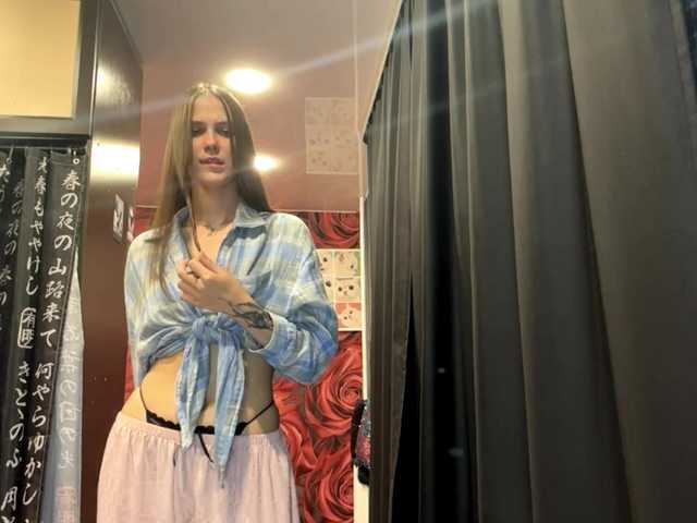 AudreaDede live cam on BongaCams