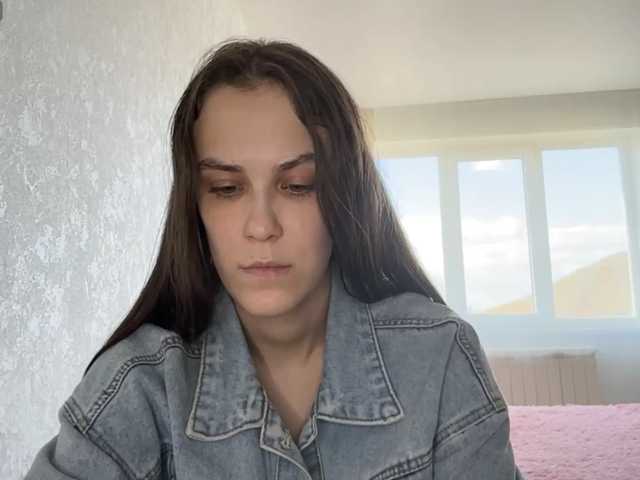 AudreaDede live cam on BongaCams