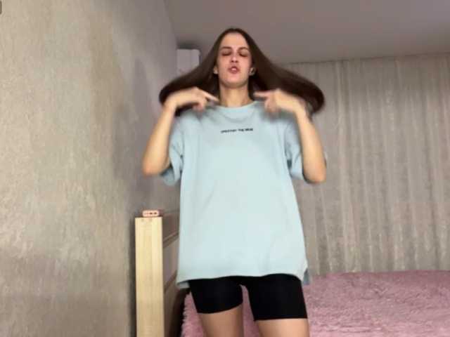 AudreaDede live cam on BongaCams