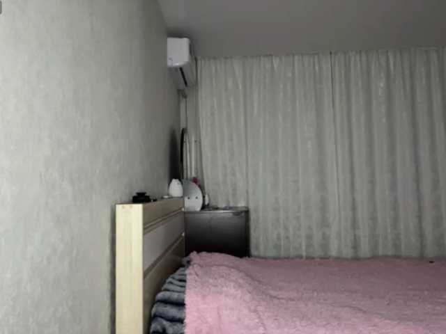AudreaDede live cam on BongaCams