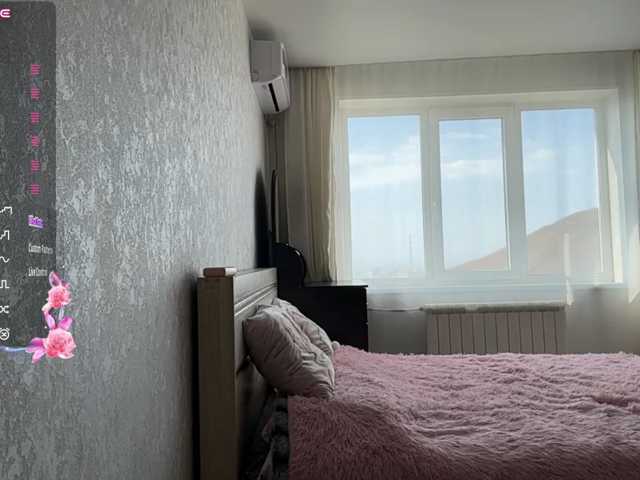 AudreaDede live cam on BongaCams