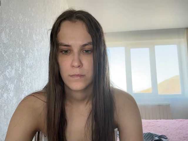AudreaDede, live now on BongaCams