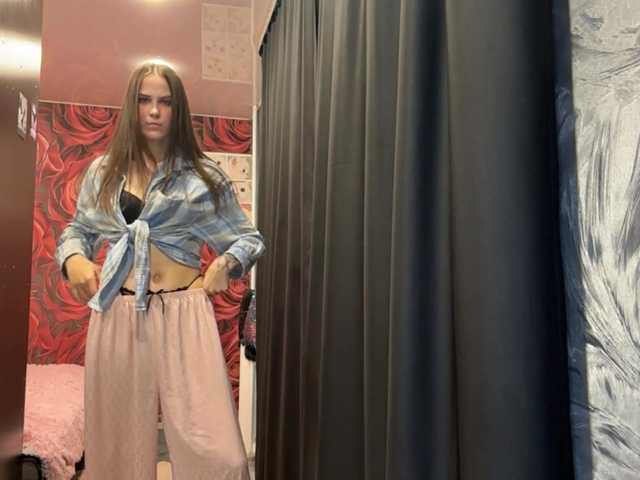 AudreaDede live cam on BongaCams