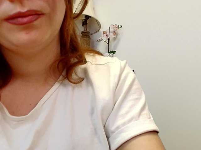 JuliaBlossom live cam on BongaCams