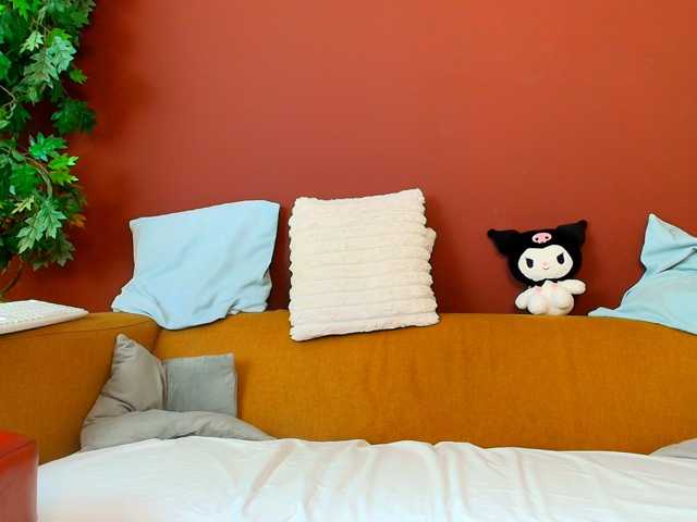 JuliaBlossom live cam on BongaCams
