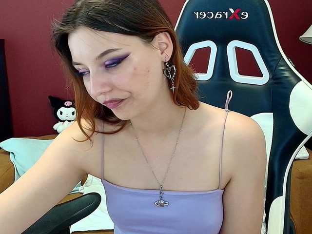 JuliaBlossom live cam on BongaCams