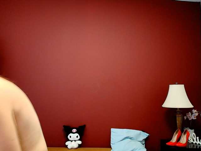 JuliaBlossom live cam on BongaCams
