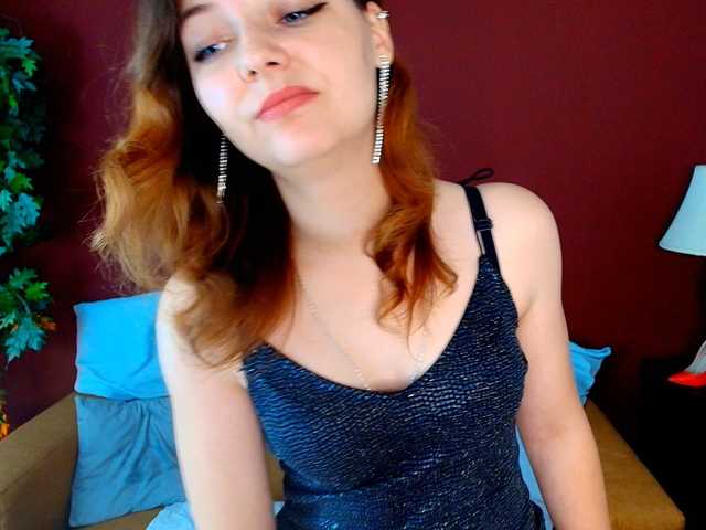 JuliaBlossom live cam on BongaCams