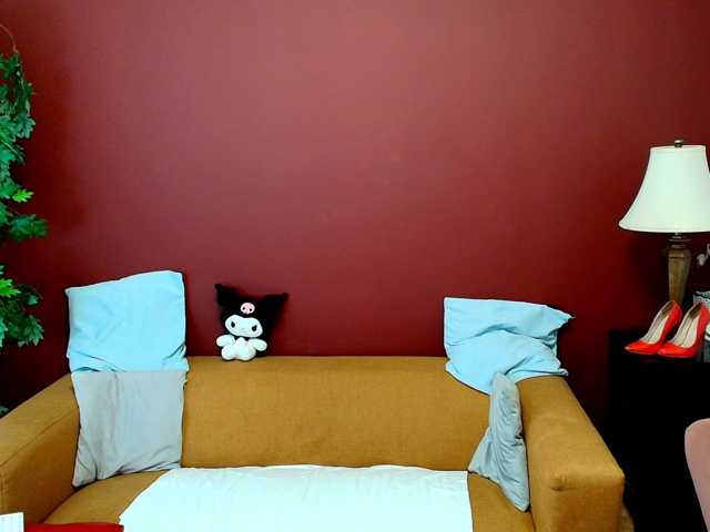 JuliaBlossom live cam on BongaCams