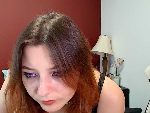 JuliaBlossom live cam on BongaCams