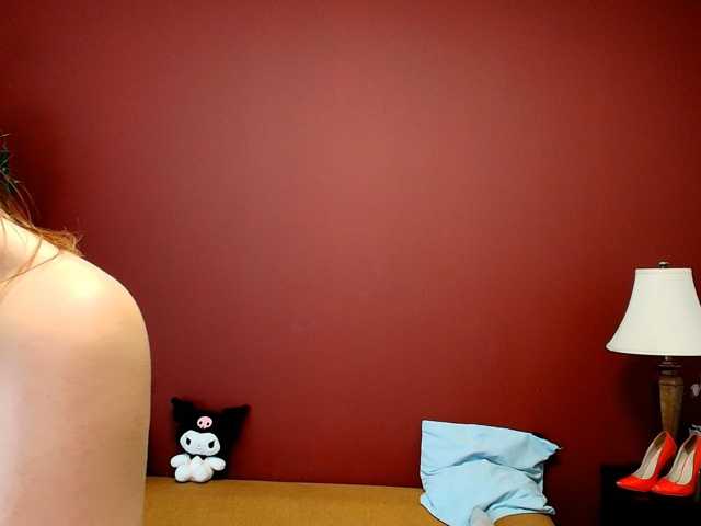 JuliaBlossom live cam on BongaCams