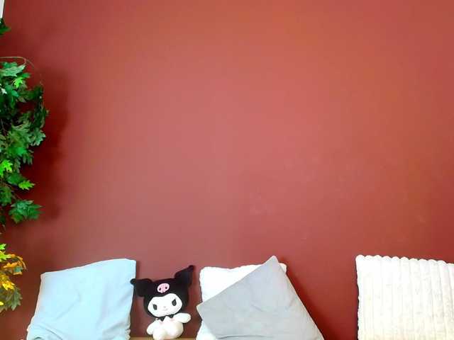 JuliaBlossom live cam on BongaCams