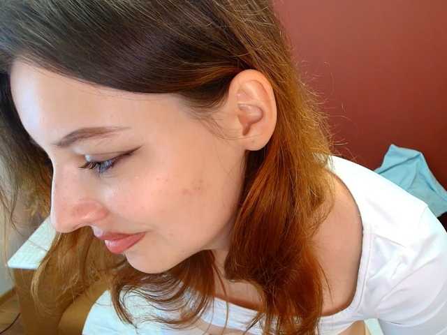 JuliaBlossom live cam on BongaCams