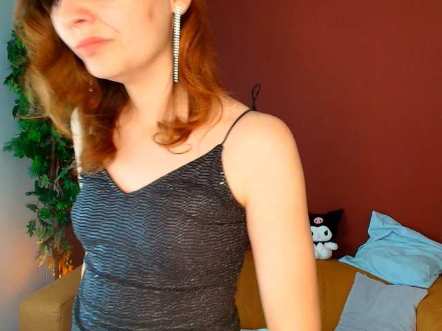 JuliaBlossom live cam on BongaCams