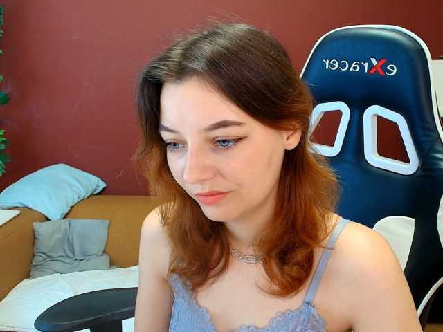 JuliaBlossom live cam on BongaCams