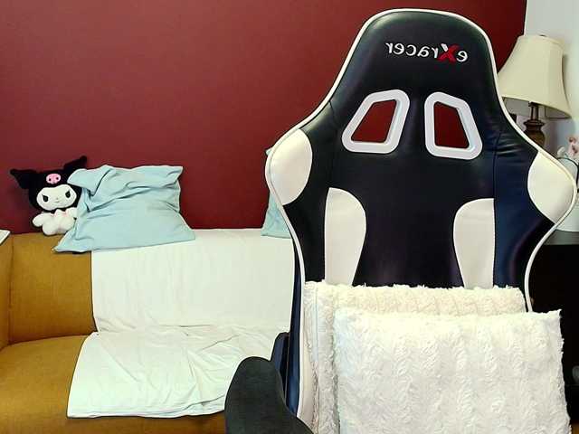 JuliaBlossom live cam on BongaCams