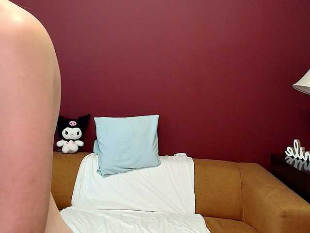 JuliaBlossom live cam on BongaCams