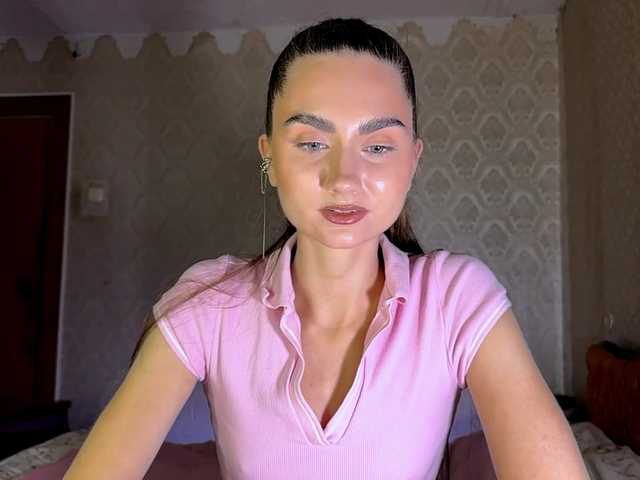 WhitleyClanin live cam on BongaCams