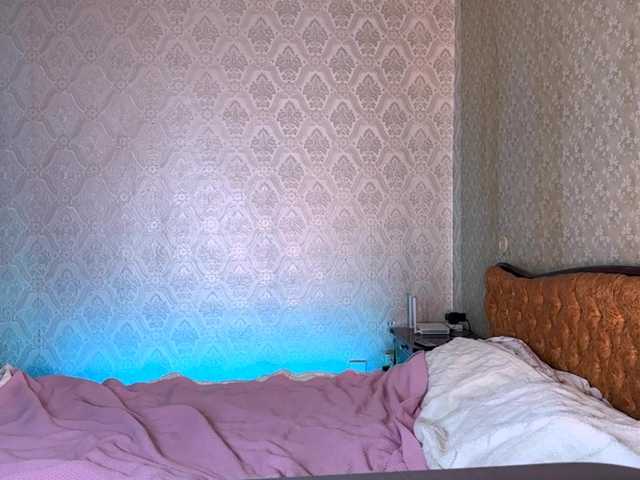 WhitleyClanin live cam preview